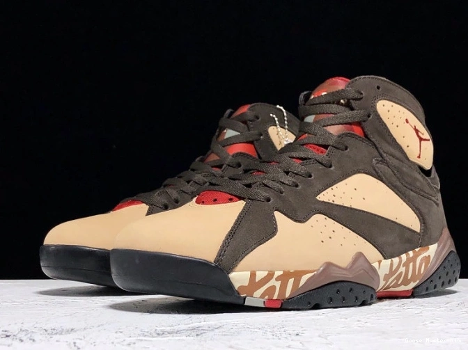 AT3375-200 SP Air Jordan x Patta 